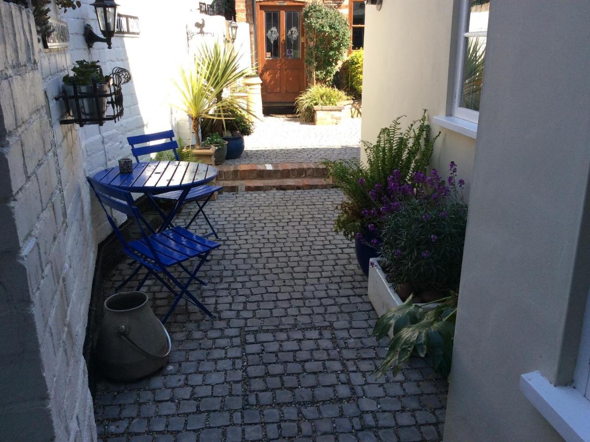 Old Street B&B ابتون أوبون سفيرن المظهر الخارجي الصورة