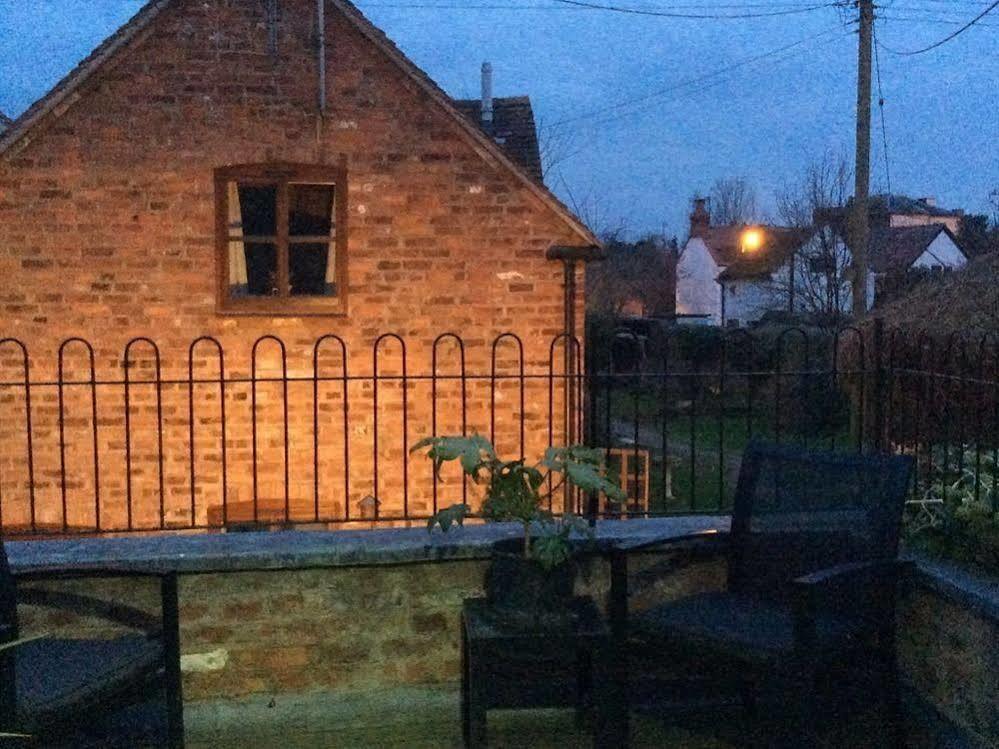 Old Street B&B ابتون أوبون سفيرن المظهر الخارجي الصورة